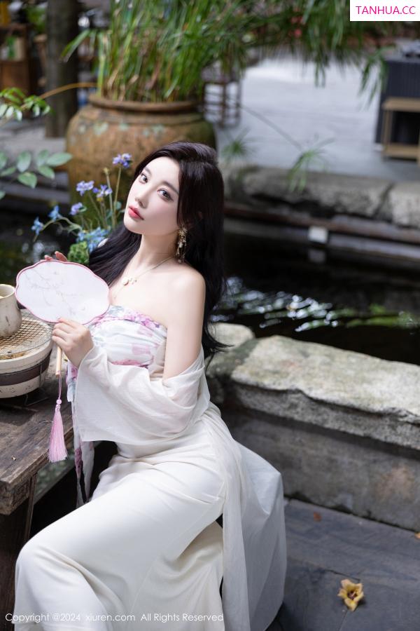 杨晨晨 sugar小甜心CC [XiuRen]高清写真图 2024.07.26 No.8926 杨晨晨Yome 丝袜美腿第7张图片